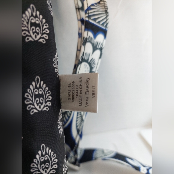 Vera Bradley Women's Floral Pattern Triple Zip Hipster Crossbody Bag - Picture 7 of 8